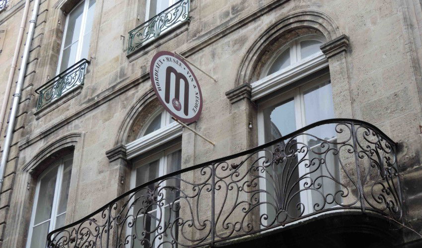 Palazzo del Commercio 1927 Storia e Memoria di Bologna