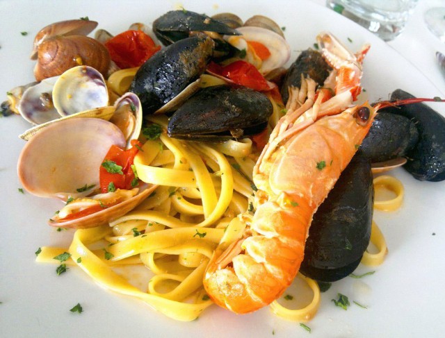 a Ninfea linguine-allo-scoglio