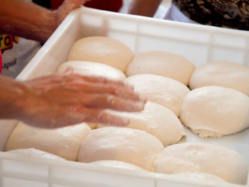 Pizza fatta in casa panetti