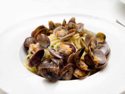 Spaghetti vongole copertina