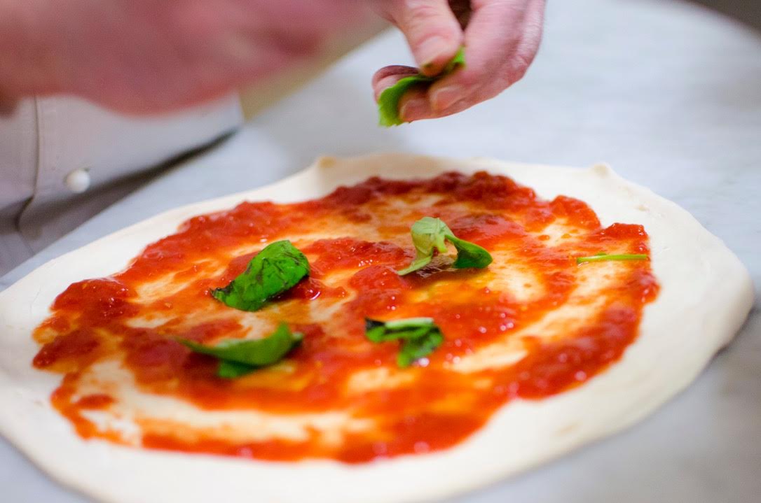 storia della pizza napoletana come nasce