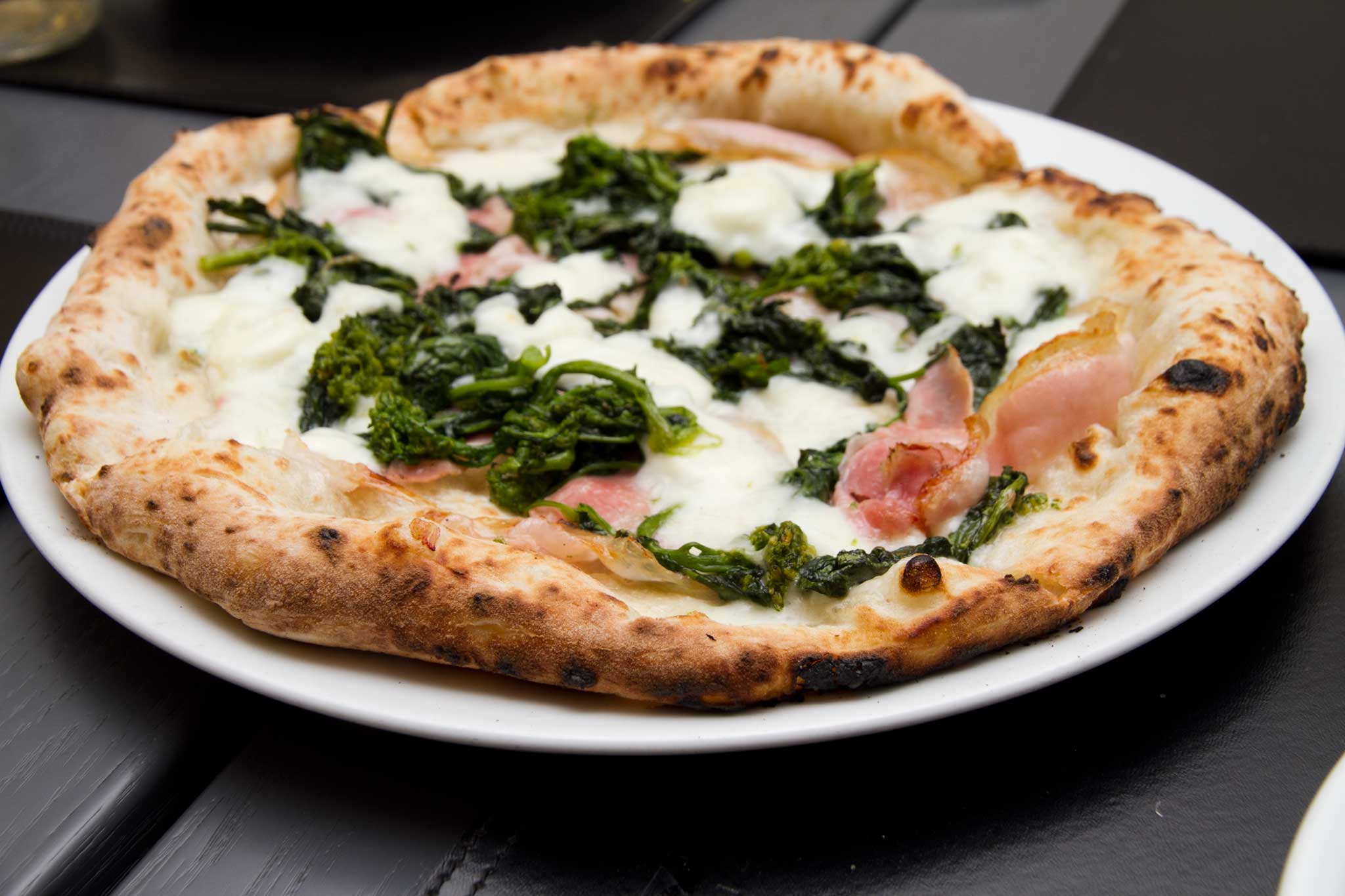 pizza friarielli