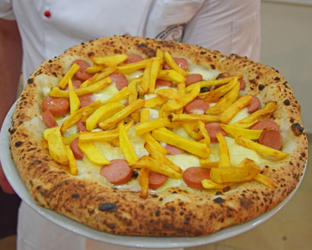 La migliore pizza würstel e patatine