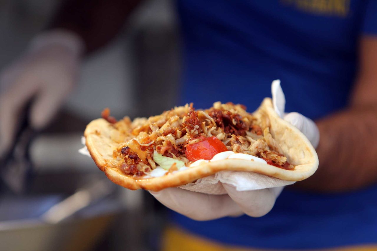 Napoli. I 7 camioncini di Strit Food in anteprima per il 2016