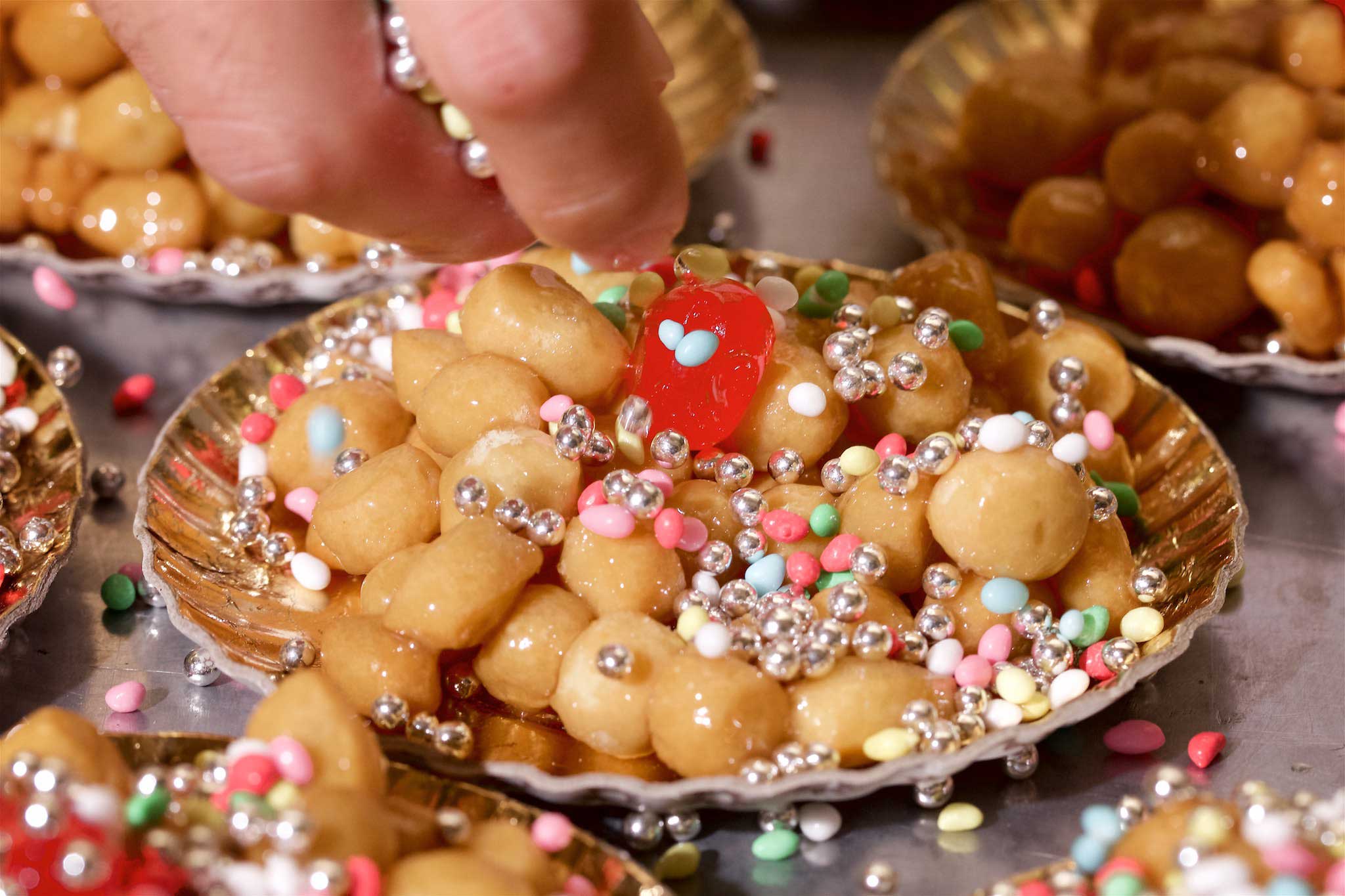 Struffoli Di Natale.La Ricetta Degli Struffoli Di Natale Di Scaturchio