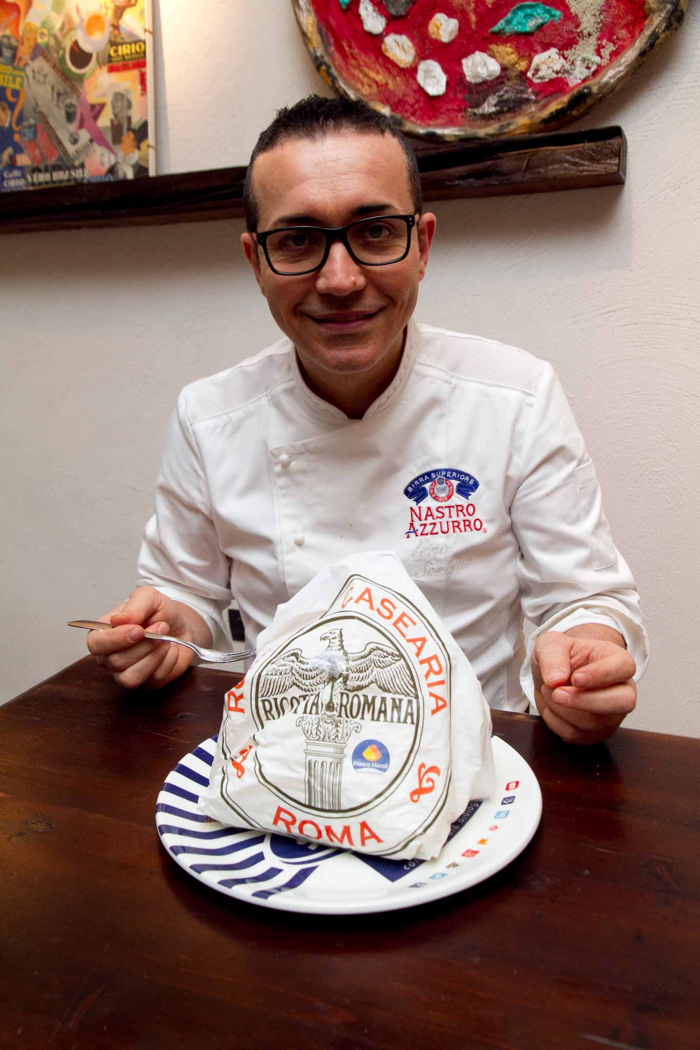Gino Sorbillo e la ricotta De Roma