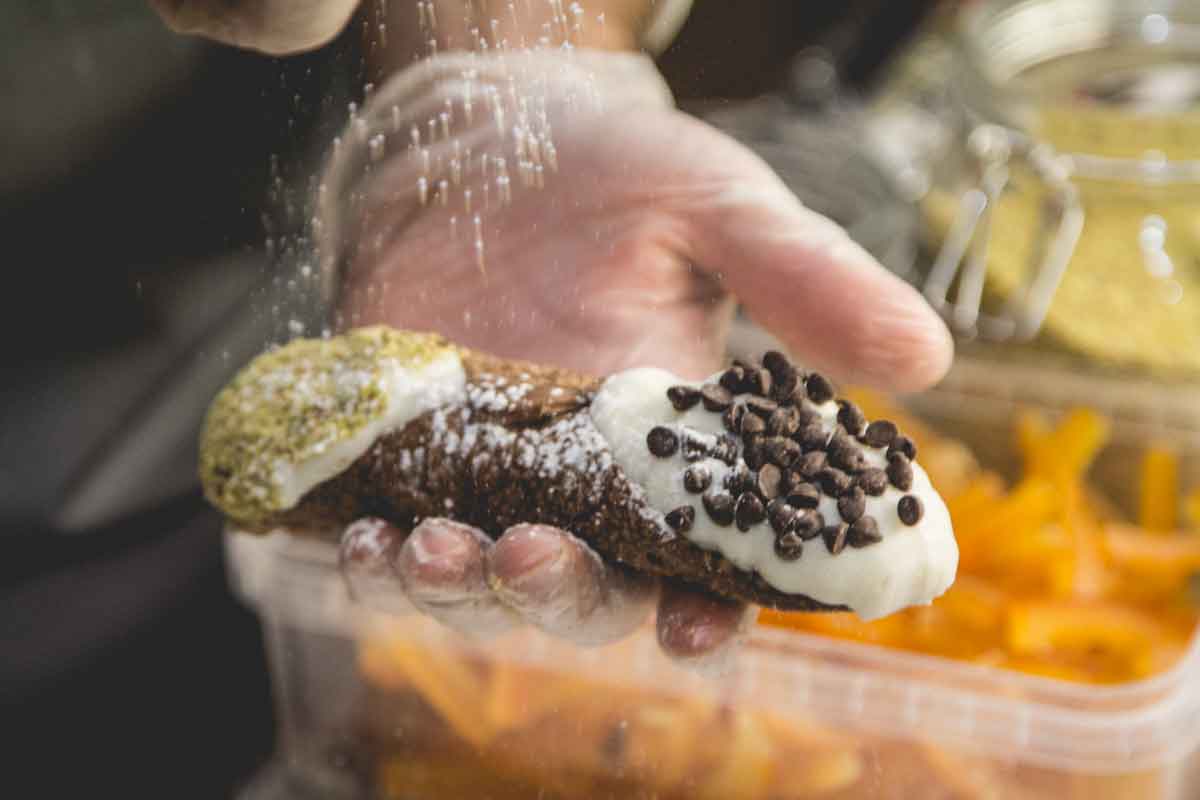 cannoli siciliani preparazione