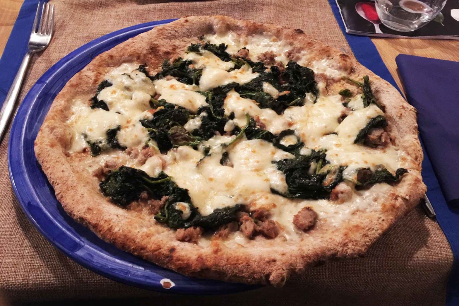 Pizza salsiccia e broccoli integrale