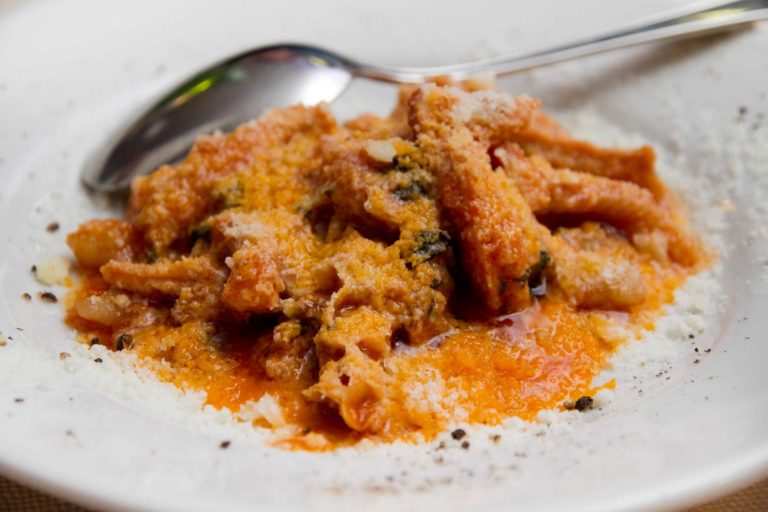 I 26 migliori piatti romani a 5 € e gli chef che vi fanno festeggiare Le Guide di Repubblica a Roma