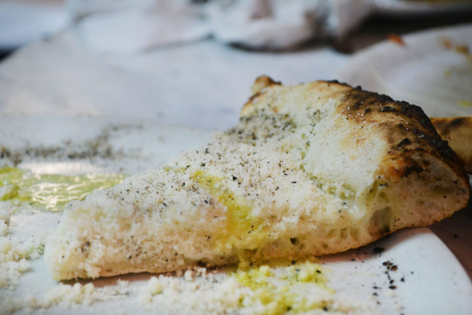 fetta pizza cacio e pepe