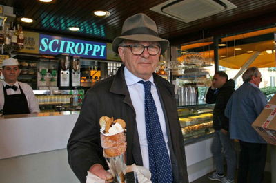 Chalet Ciro a Mergellina, addio al fondatore Antonio De Martino