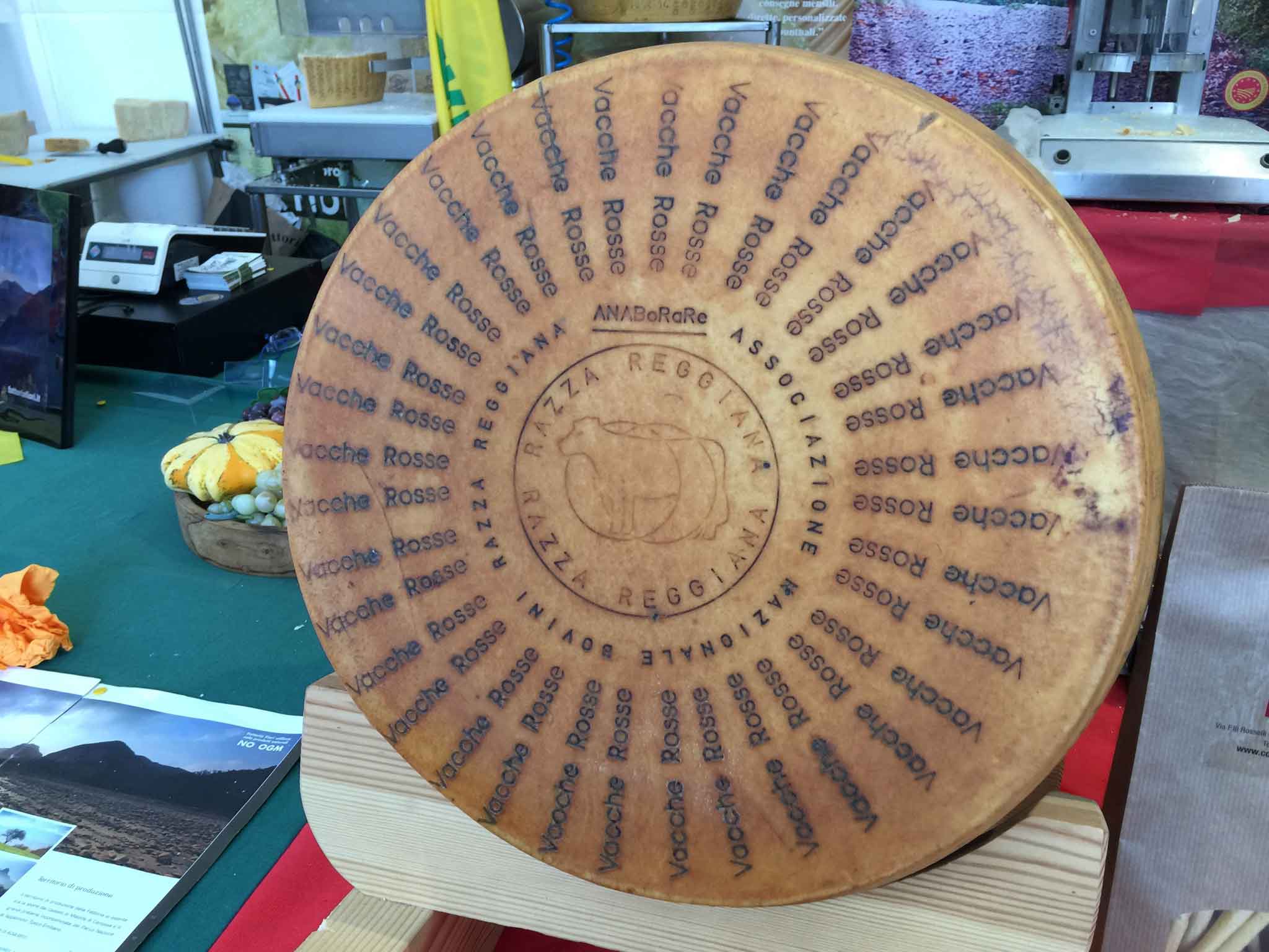 parmigiano-reggiano-vacche-rosse