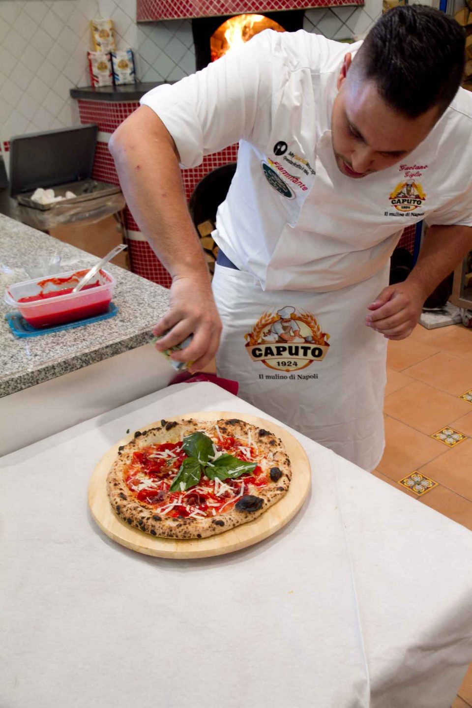 preparazione-pizza-gaetano-giglio