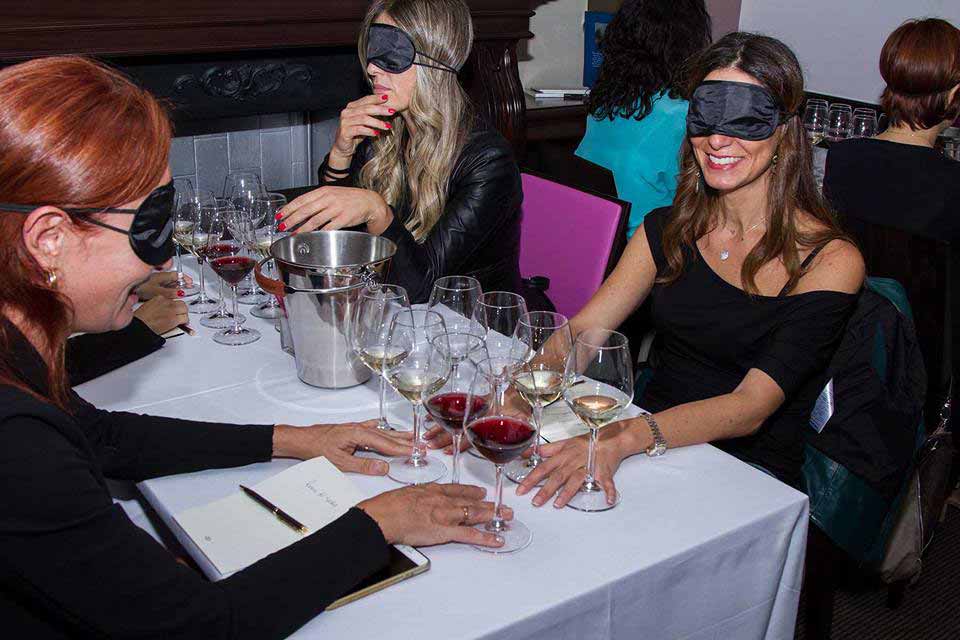 blind-tasting-io