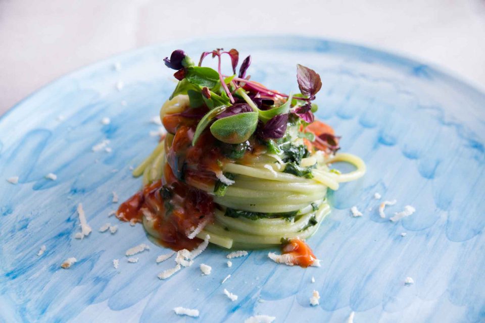 spaghetti con i ricci di mare di Lino Scarallo a Palazzo Petrucci