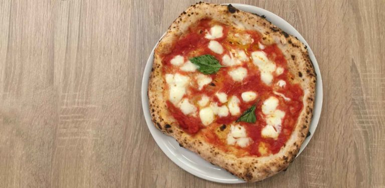 25 pizzerie che bisognerebbe provare, secondo Repubblica
