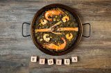 Fideuà Negra, ricetta della paella ma con la pasta al posto del riso
