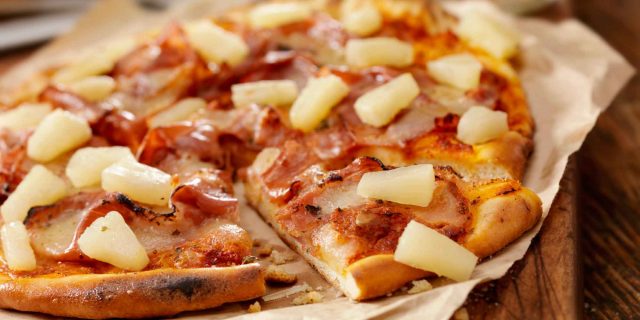 Pizza ananas