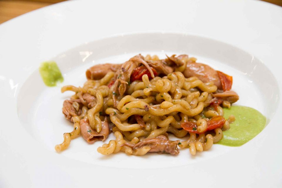 Napoli. Sea Front Di Martino Pasta Bar, il format innovativo che emoziona