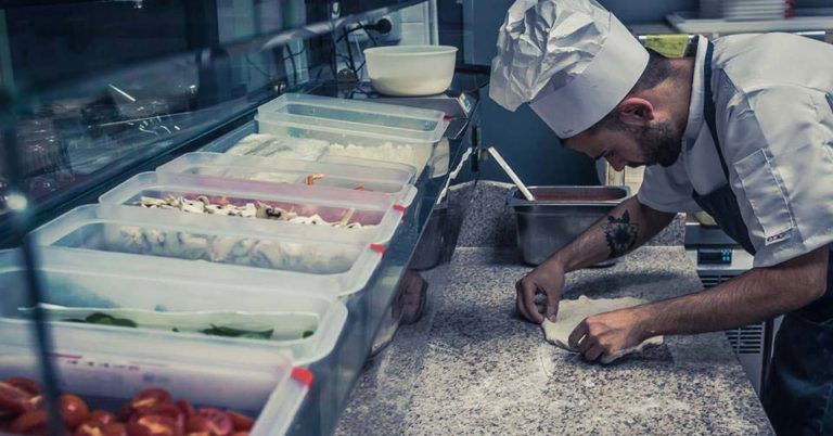 Roma. Alma Buona, pizzeria che apre per accontentare vegani, crudisti, alcalariani, fruttariani, melariani