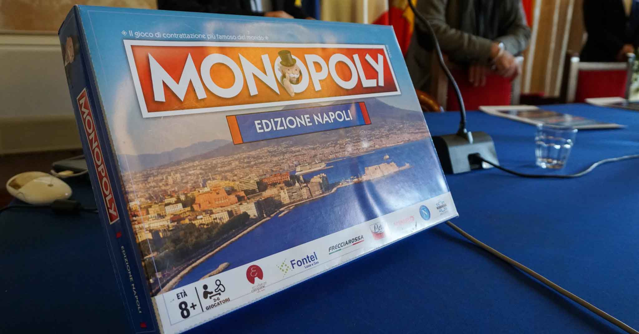 https://www.scattidigusto.it/wp-content/uploads/2017/11/monopoly-napoli.jpg