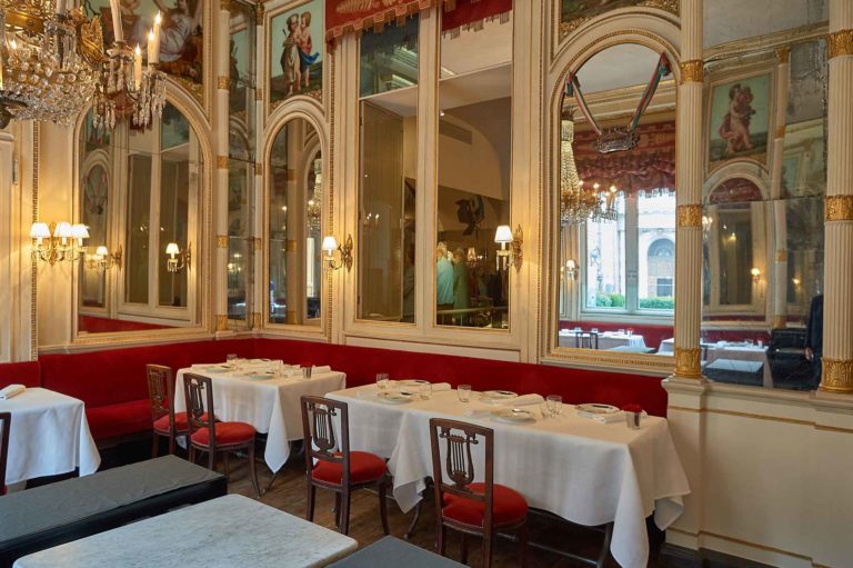 Coronavirus. Chiude il ristorante stellato Del Cambio a Torino
