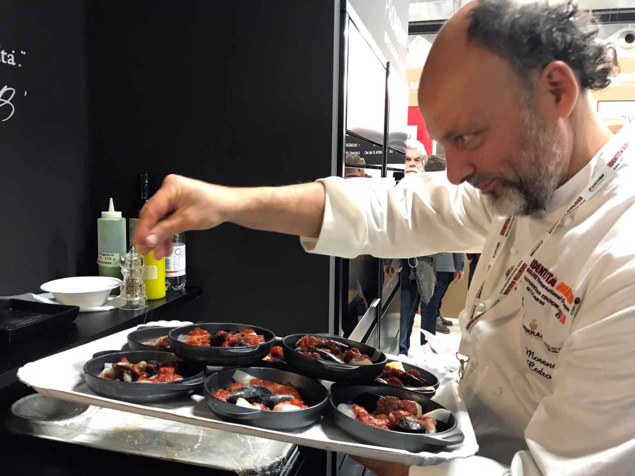 Moreno Cedroni precisa: ecco il manifesto che spiega che non siamo contro i food truck ma contro l’assenza di regole