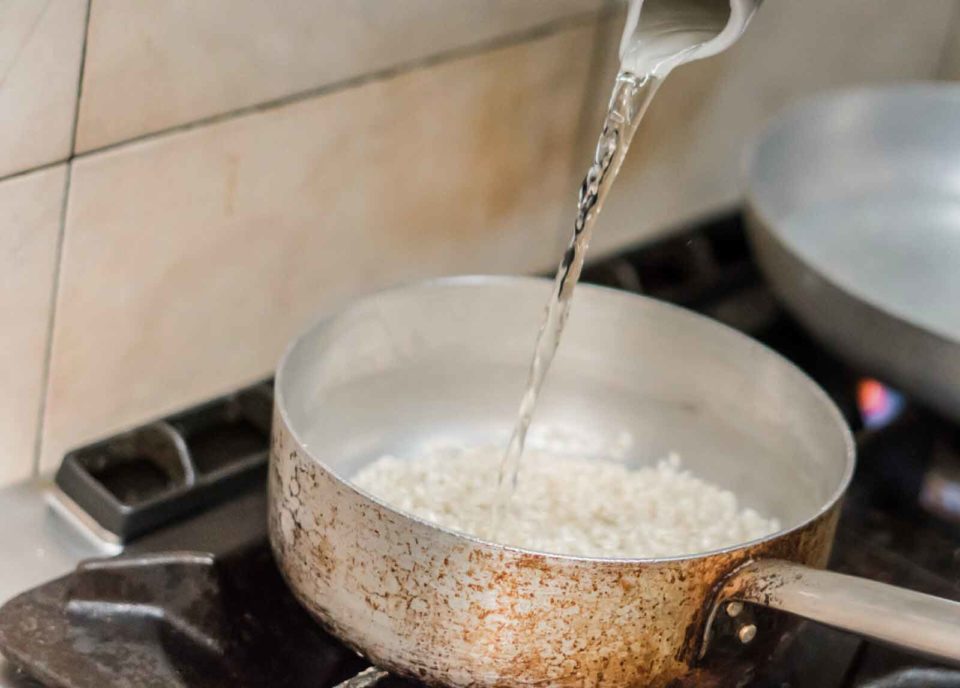 Ricetta basic. Come fare il risotto con burrata, gamberi rossi e zafferano