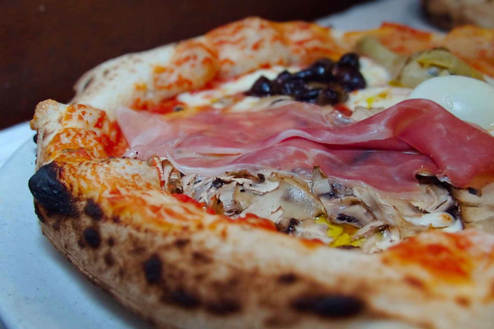 Roma. La pizzeria Piccolo Buco tradisce le alte aspettative