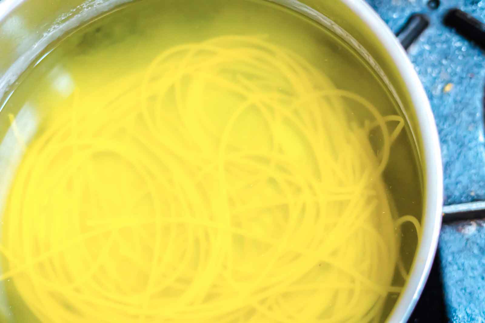 Spaghetti cottura a fuoco spento