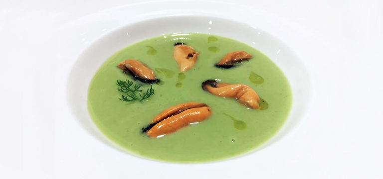 Ricetta. Crema tiepida di fave, cozze e olio al finocchietto selvatico