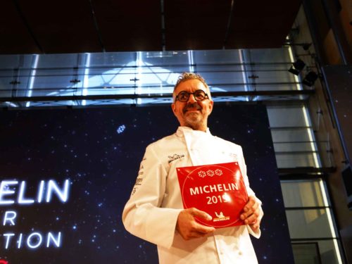 lo chef mauro uliassi alla consegna delle 3 stelle michelin
