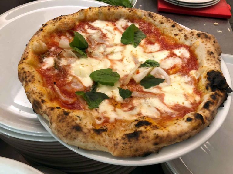 Napoli. Menu e prezzi di Albertone, nuova pizzeria che apre a Posillipo