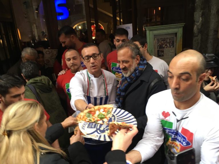 Gino Sorbillo. C’è un nuovo video della bomba alla pizzeria