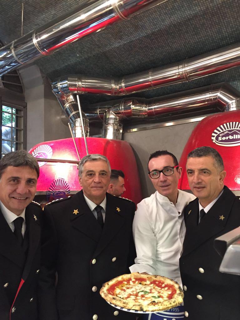 Carabinieri da Sorbillo 