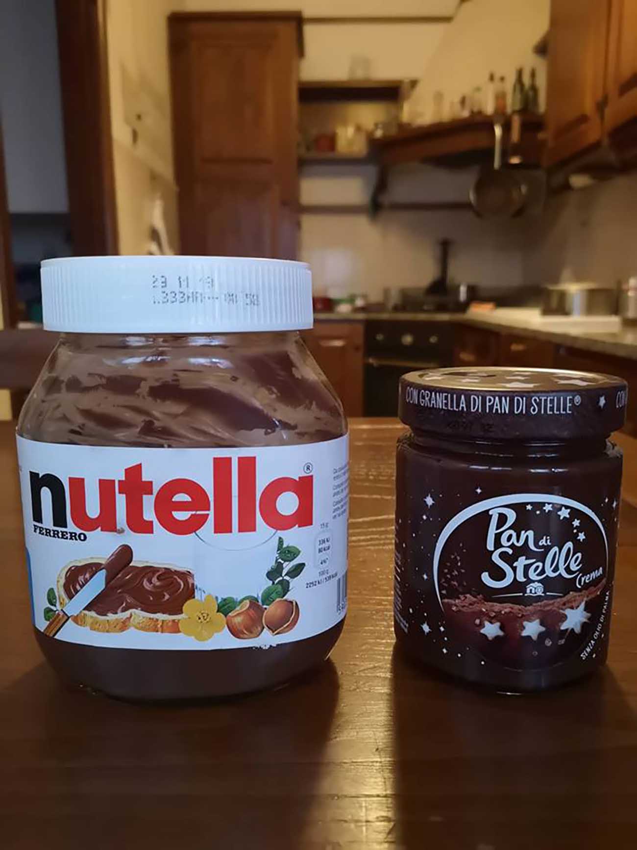 Nutella vs pan di stelle
