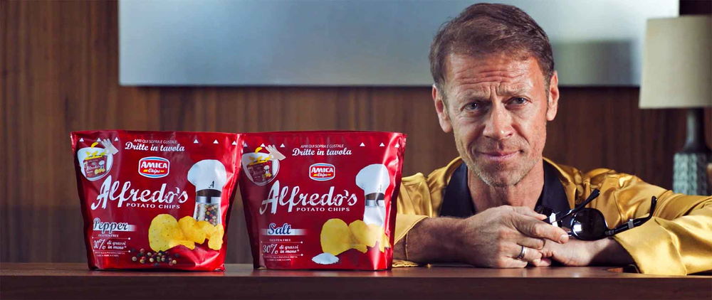 Amica Chips Le Patatine Stanno Dritte In Tavola Parola Di Rocco Siffredi