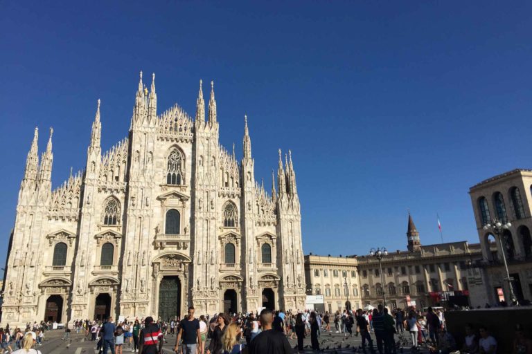 Milano. Quanti locali chiudono d&#8217;estate
