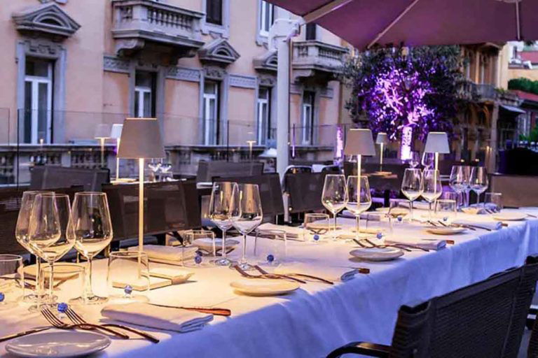 3Piani a Napoli, la recensione con gli ultimi sprazzi d&#8217;estate dalla terrazza