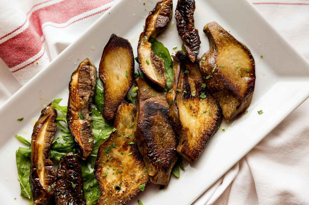 Funghi porcini. Il menu è speciale da Osteria Fratelli Mori a Roma