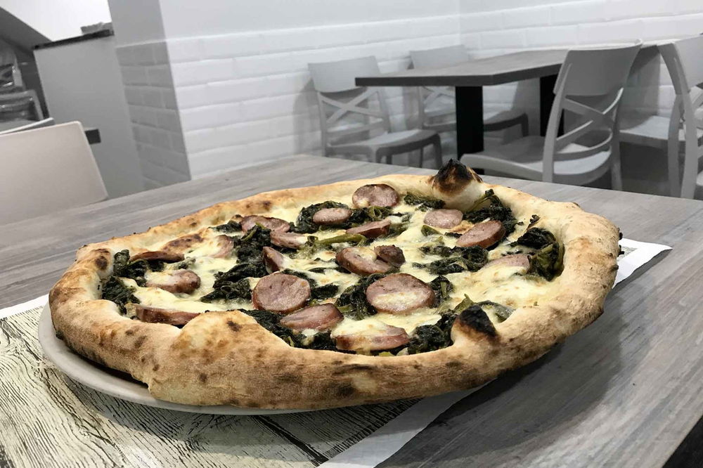 Nennella apre una nuova pizzeria nei Quartieri Spagnoli a Napoli