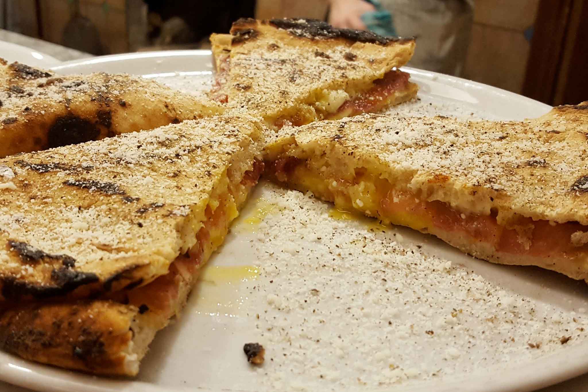 pizza carbonara ri-cotta Gatta Mangiona