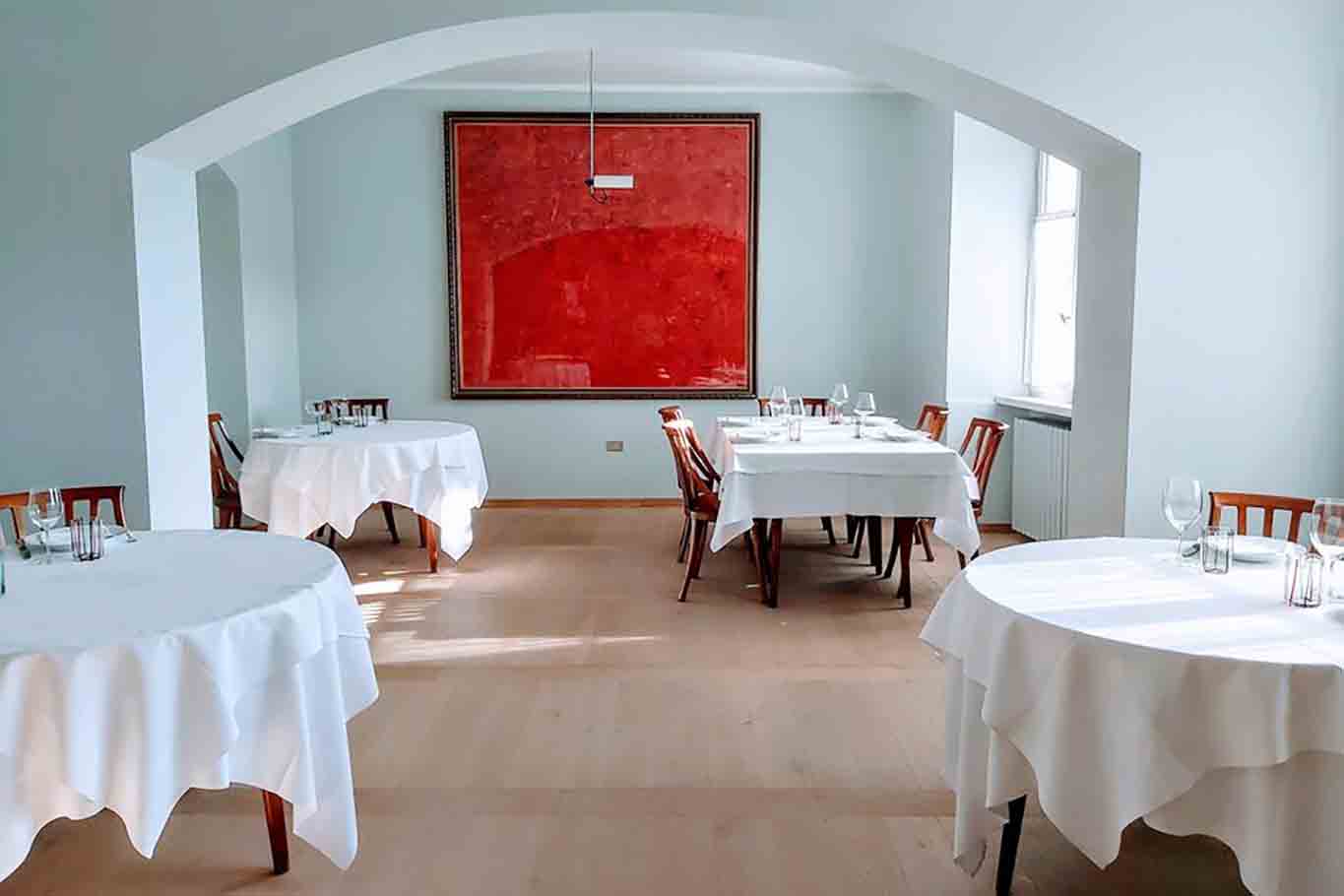 ristorante Cacciatori Cartosio tavoli