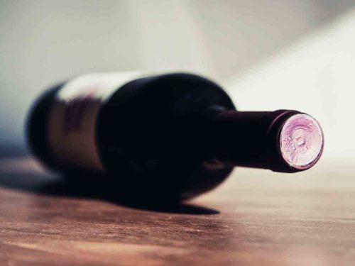 Campari compra il 49% di Tannico