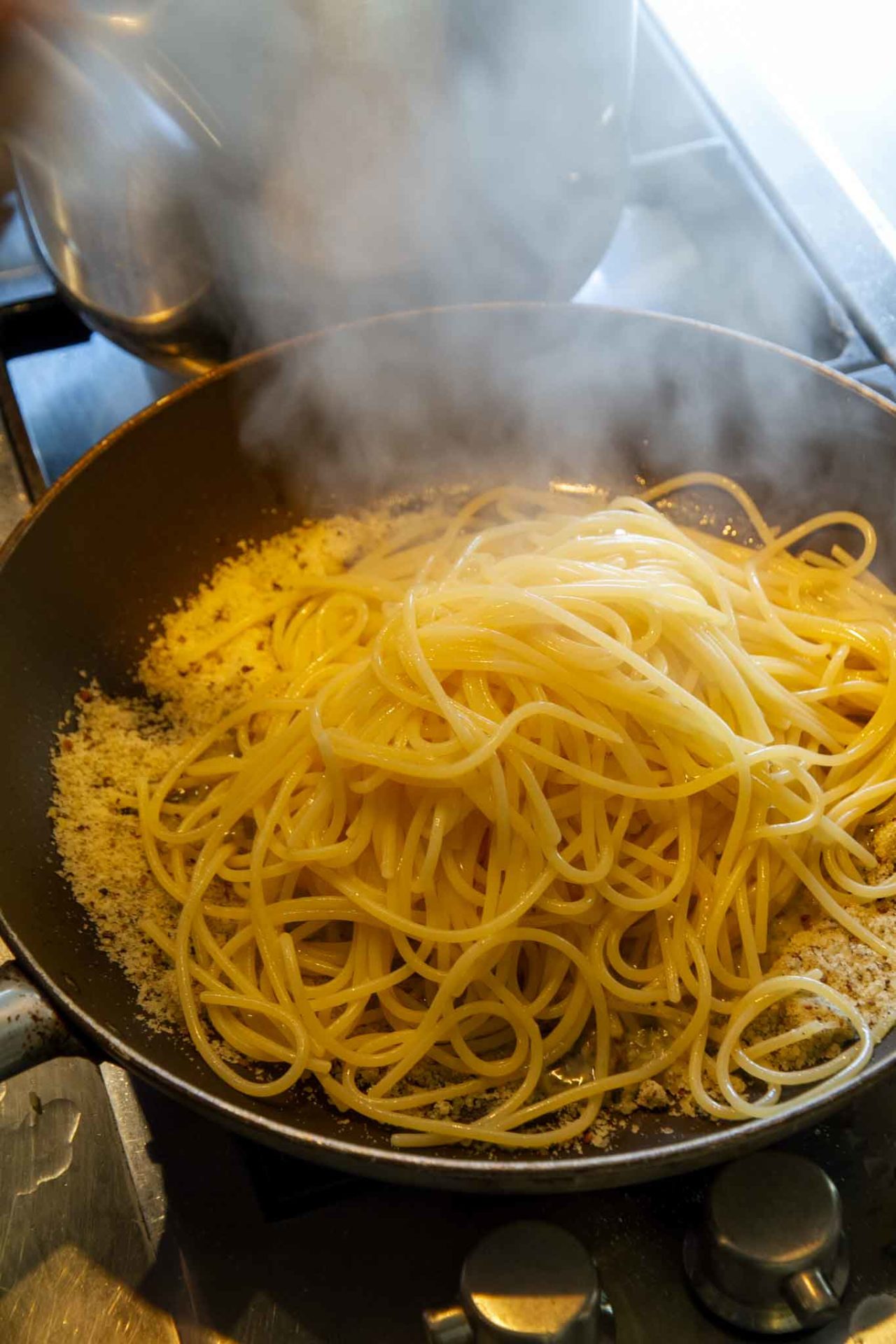 spaghetti cacio e pepe