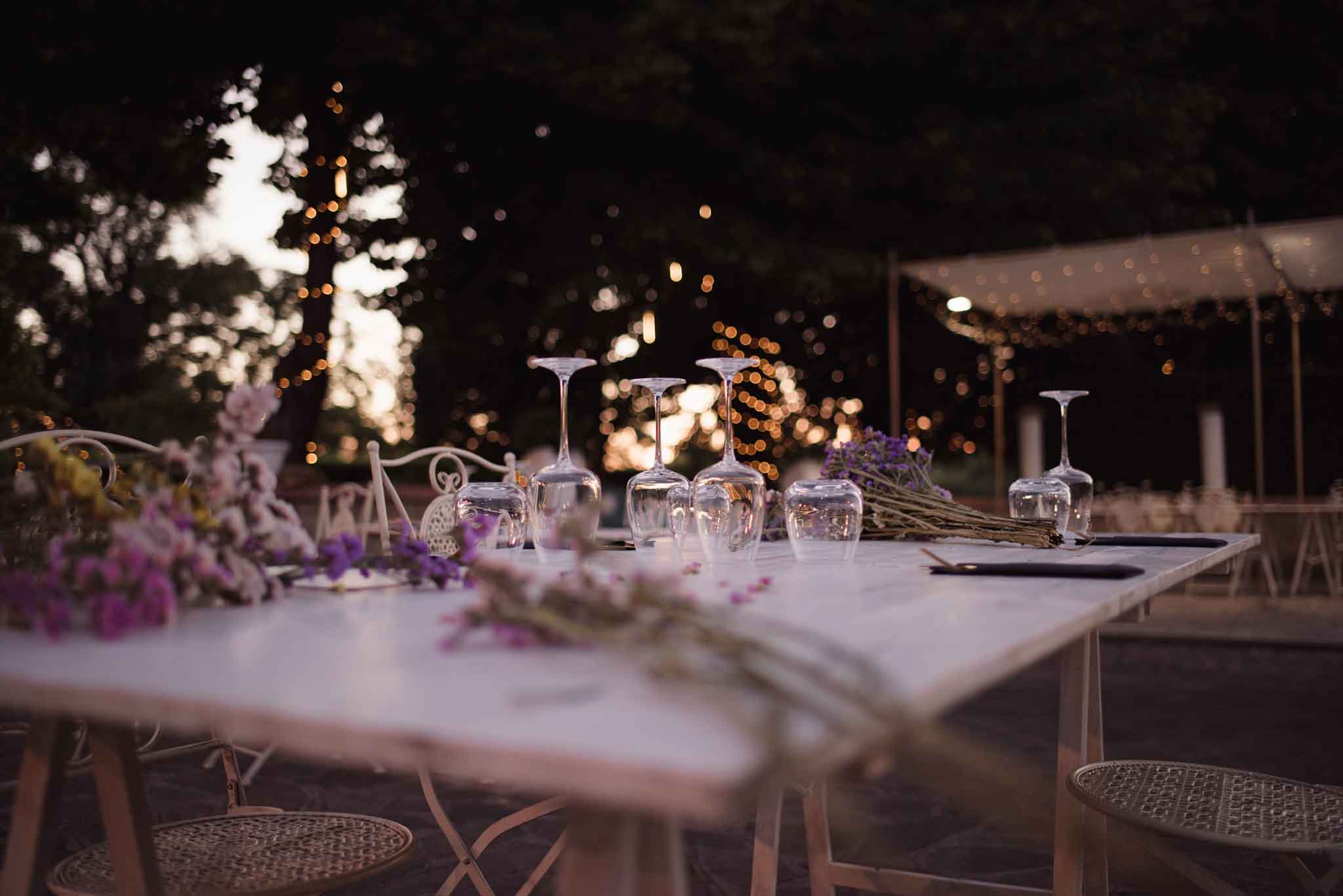 Luce nuovo ristorante all'aperto a Roma
