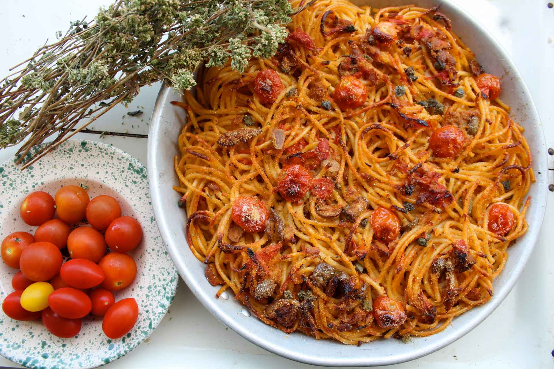 bucatini alla mediterranea ricetta