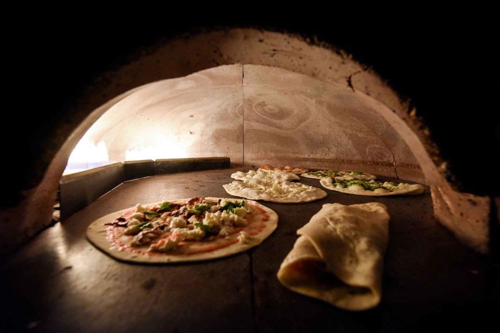 Crazy Pizza di Flavio Briatore apre anche a Milano in Moscova