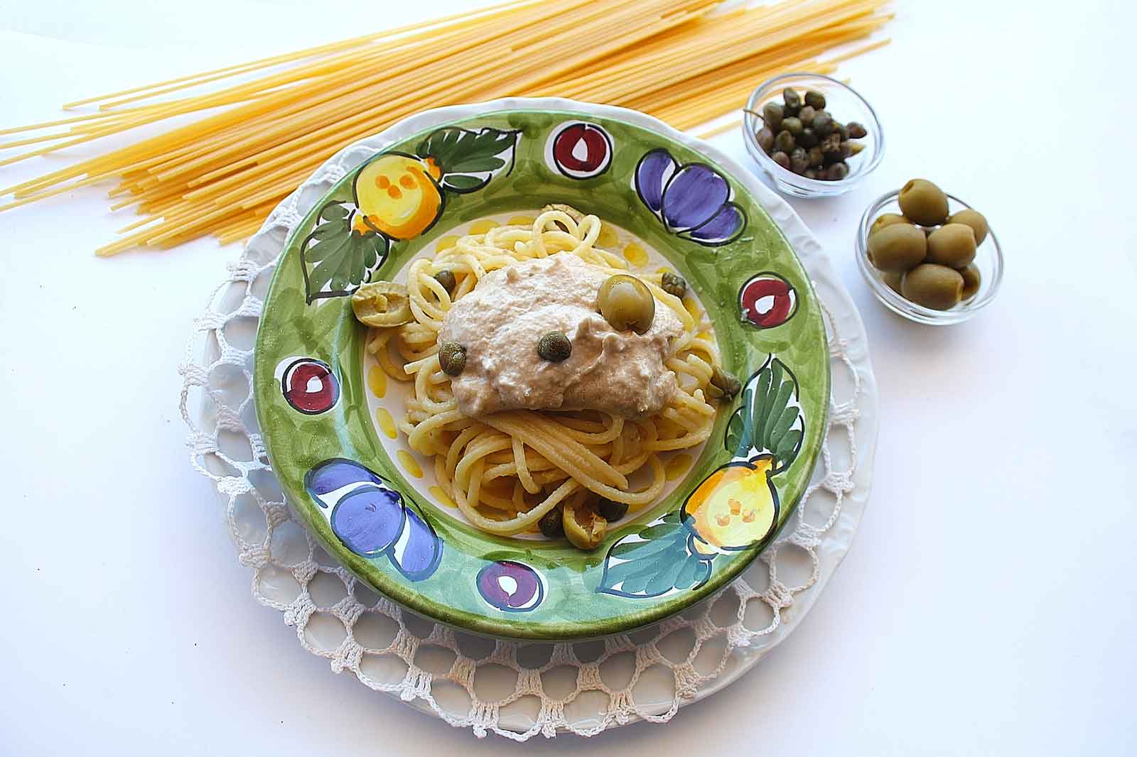 spaghetti con crema di tonno