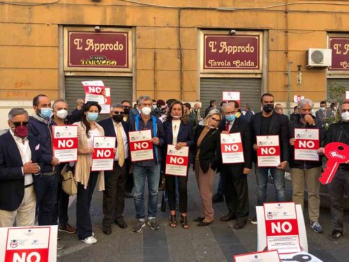 proteste ristoratori Napoli